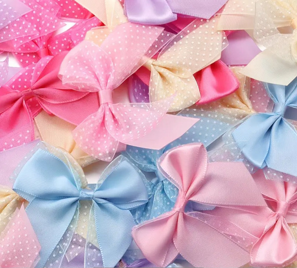 Polka dot bows